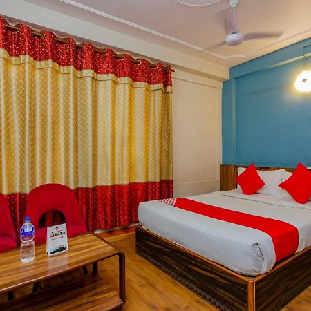 Oyo 795 Hotel Holiday Inn Katmandu Eksteriør bilde